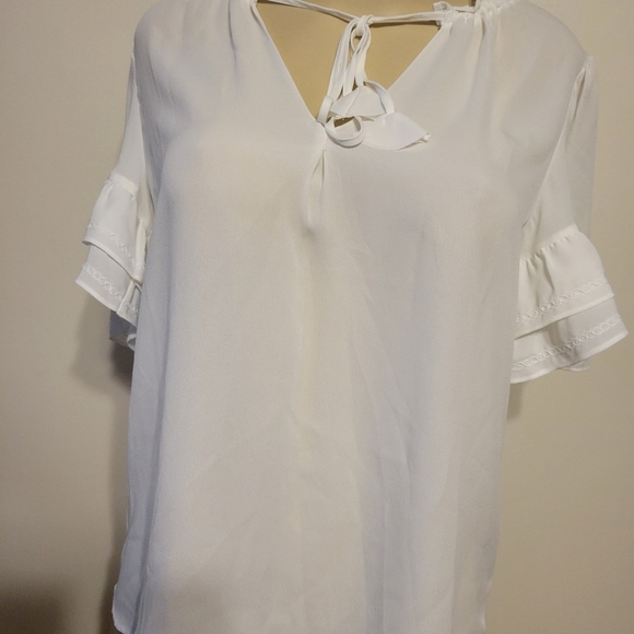 Max Stuido White Blouse Ruffled Sleeves Demure Business Causal Timeless NWT - Picture 2 of 7